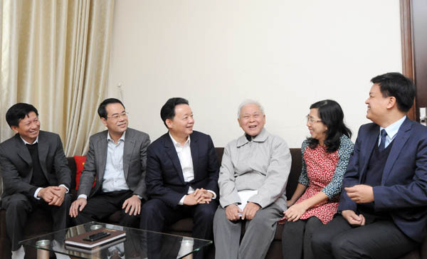 Bo truong Ha tham GS Sam.jpg