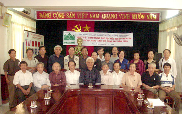 A group of people posing for a photoDescription automatically generated