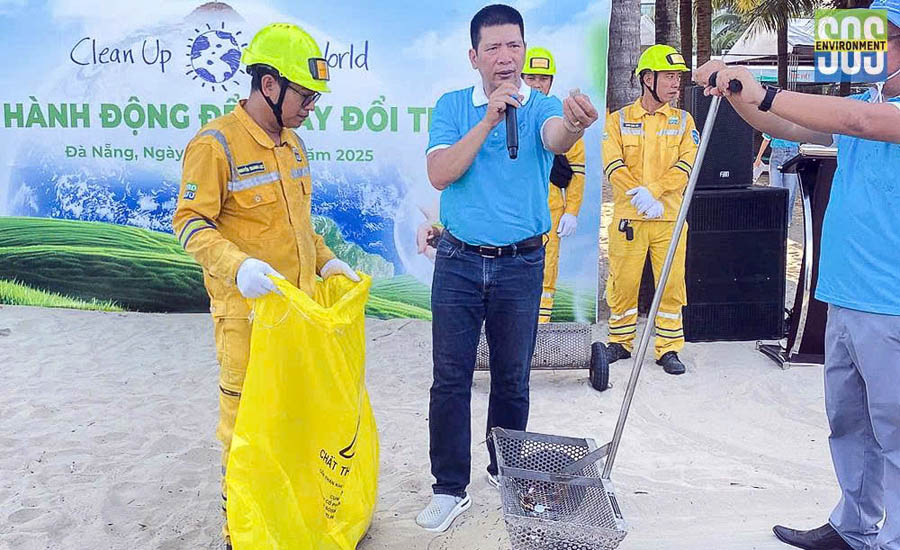 A group of people in hard hats and gloves holding a bagAI-generated content may be incorrect.