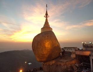 E:\MYANMAR 02.2016\PAGODAS\MYANMAR 02.2016. CHÙA VÀNG TRÊN NÚI CAO\DSC09115.JPG