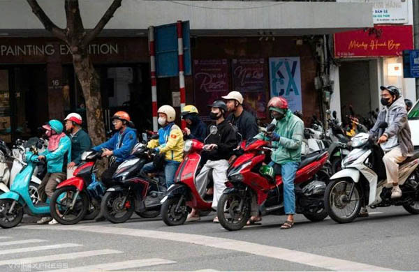 Hà Nội muốn cấm xe máy xăng trong vành đai 1 theo khung giờ