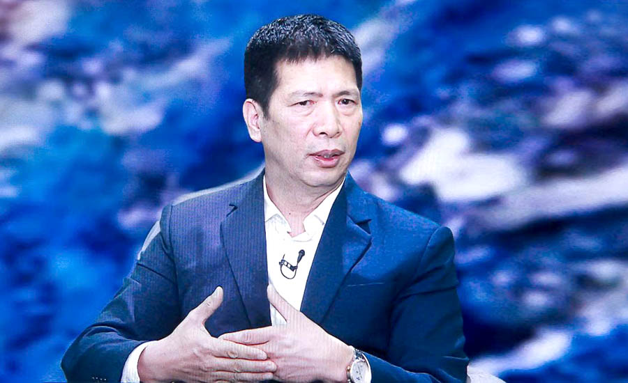 A person in a suitAI-generated content may be incorrect.