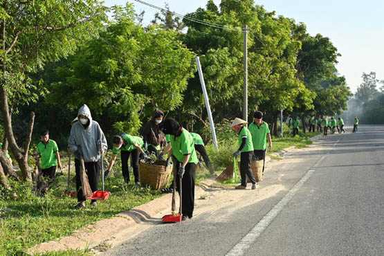 Mũi Né kêu gọi ra quân dọn rác biển, chung tay gìn giữ môi trường du lịch xanh