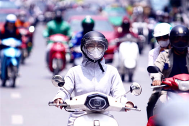 Khả năng xảy ra các hiện tượng thời tiết nguy hiểm trong thời kỳ chuyển mùa